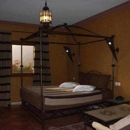 Click Excursions Tafraoute Otel Taddart Dış mekan fotoğraf