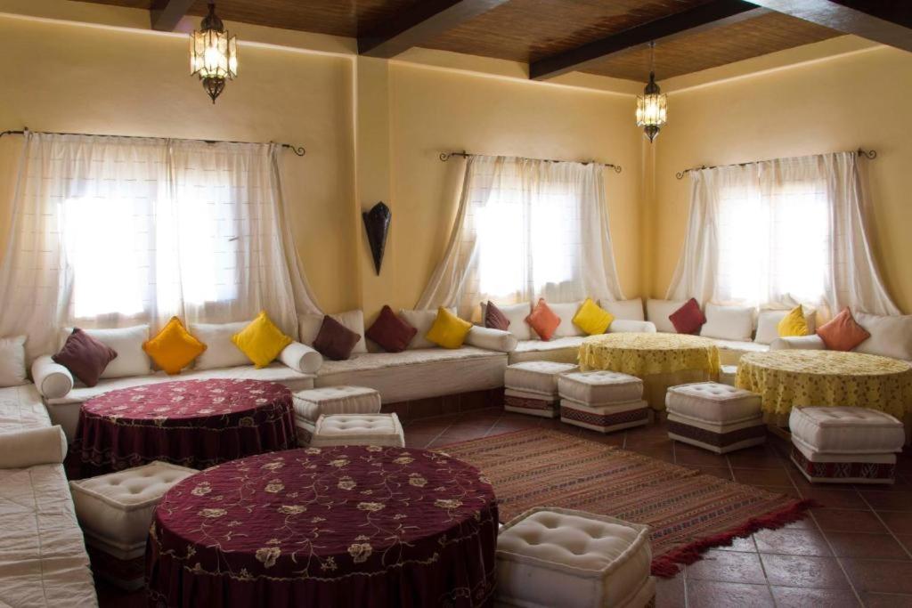 Click Excursions Tafraoute Otel Taddart Dış mekan fotoğraf