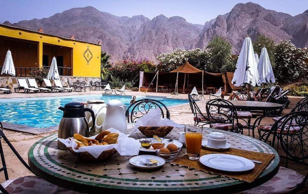 Click Excursions Tafraoute Otel Taddart Dış mekan fotoğraf