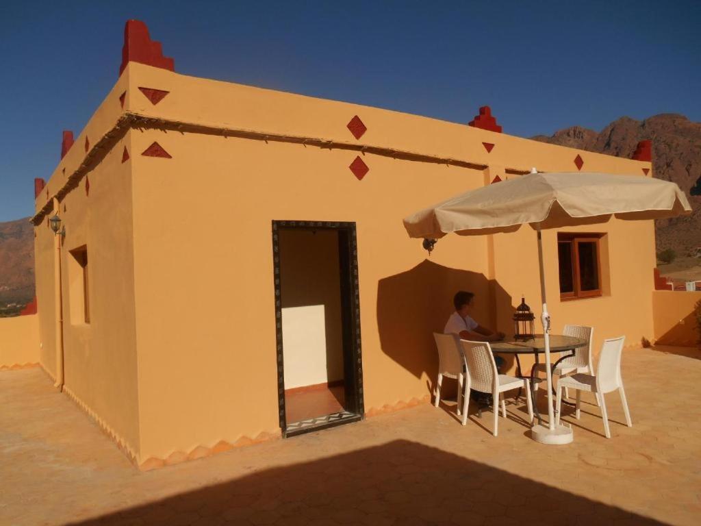 Click Excursions Tafraoute Otel Taddart Dış mekan fotoğraf